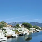 Fuer 3 Personen - 1 Kind Ca- 40 M² In Empuriabrava- Katalonien - Costa Brav By Interhome Empuriabrava